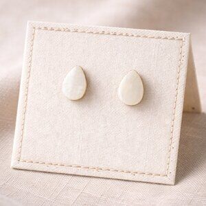 Minimalist Pearl Teardrop Stud Earrings | Classic White Pearl-Look